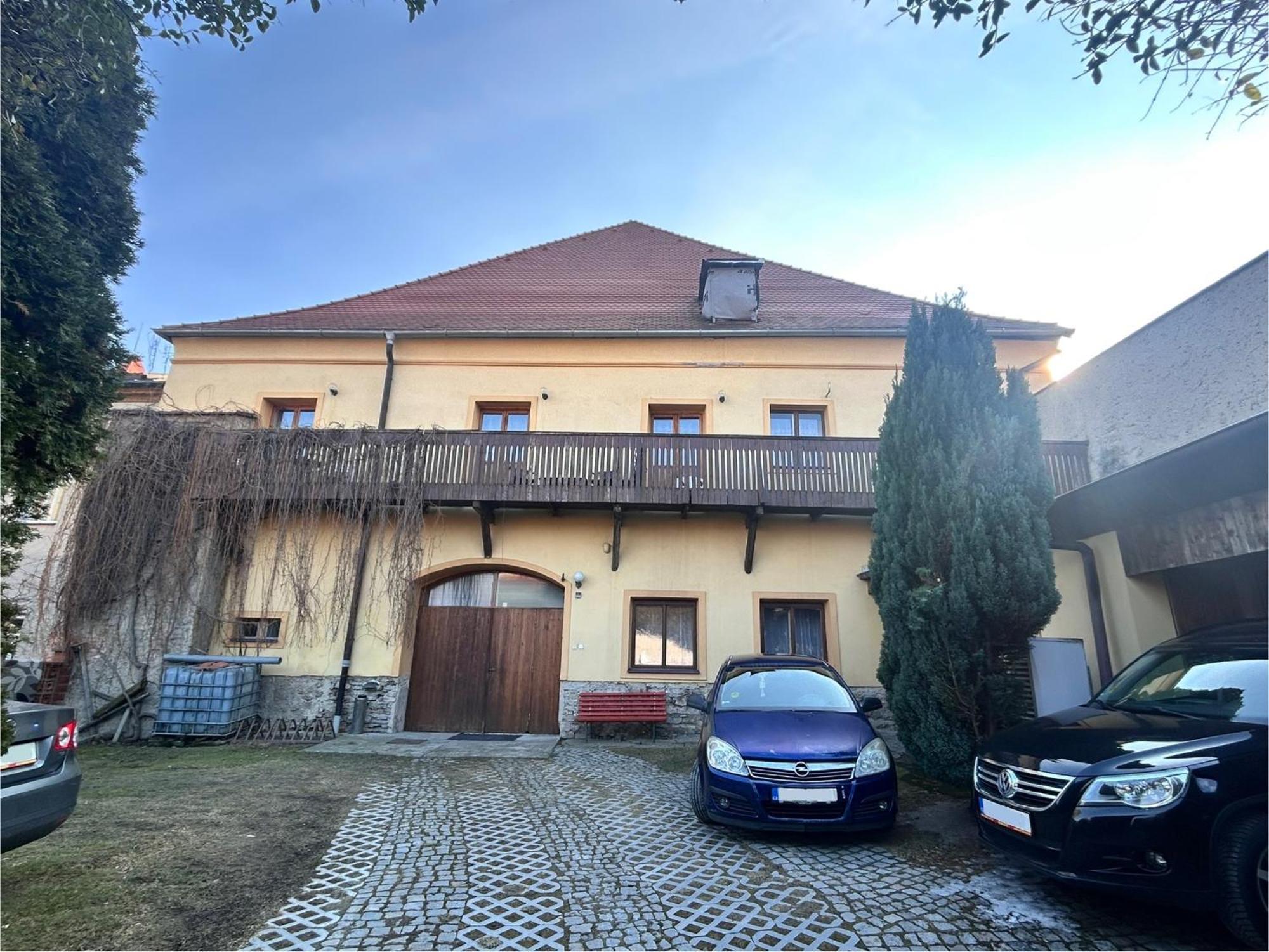 Restaurace A Penzion Podloubi Opočno Exteriör bild
